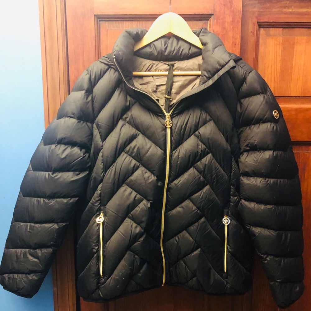 Authentic Michael Kors down coat XL NWT